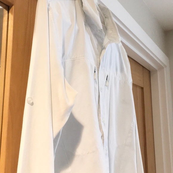 Women’s Cloudveil Spinner Shirt w/ UPF 30+ - Picture 3 of 5